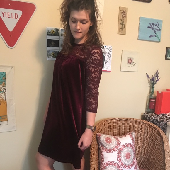 Velvet maroon dress - Picture 1 of 2